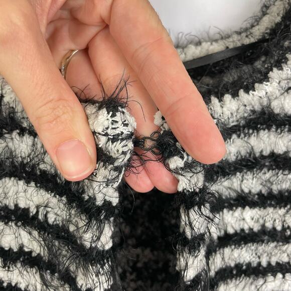 Spense | Black & White Stripe Fuzzy Eyelash Knit Sleeveless Cardigan SweaterVest - Picture 5 of 7